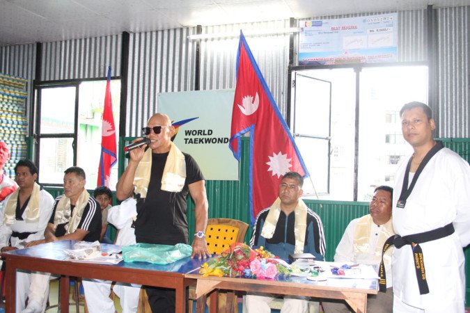 प्रसुन्नालाई ‘युके ब्युटी एण्ड ब्रेन’ को तेस्रो उपाधि
